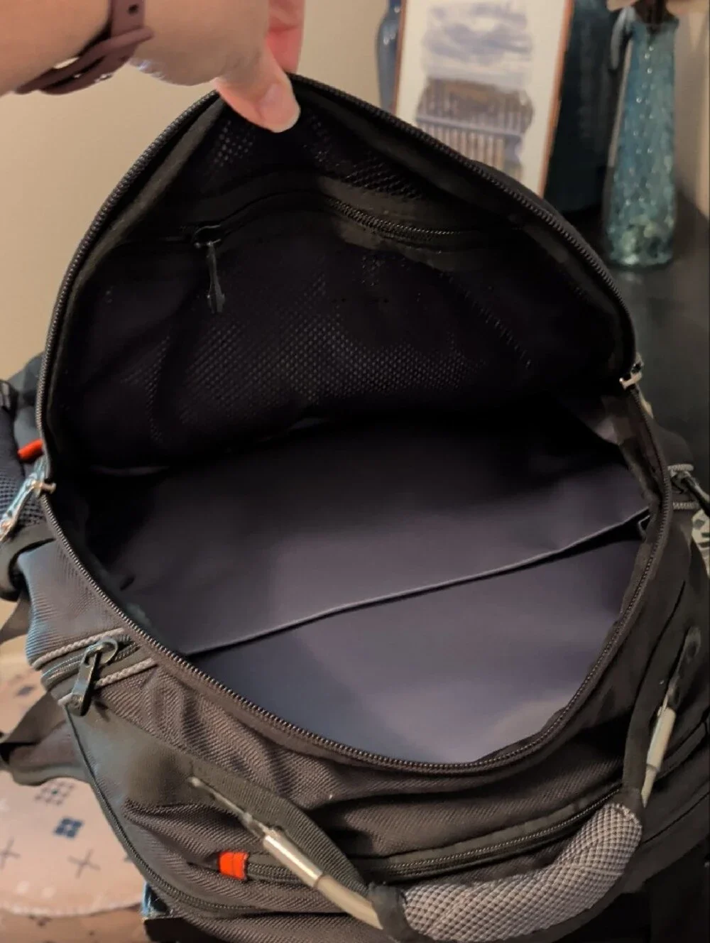 Swiss Gear Men's Black and Gray Tech Backpack – Durable Travel & Laptop Bag